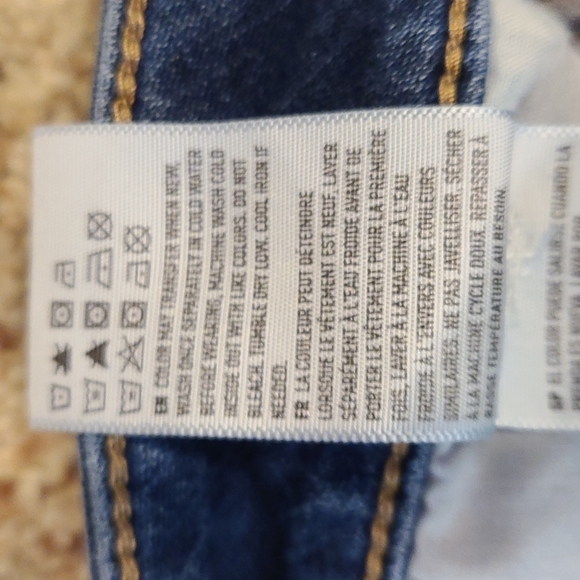 American Eagle Hi-Rise Jegging, Super Stretch-X, destroyed - Picture 14 of 15